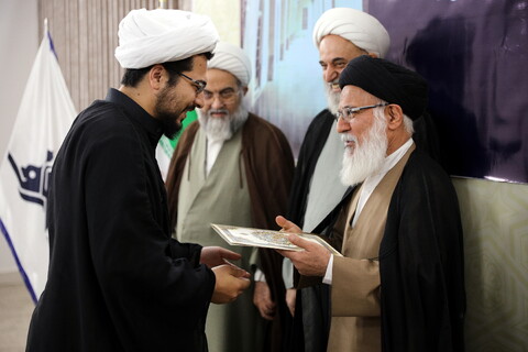 تصاویر/آیین افتتاحیه یازدهمین سال آموزشی مرکز تخصصی معارف اهل‌بیت علیهم‌السلام