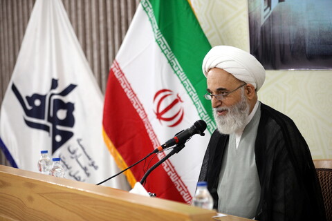 تصاویر/آیین افتتاحیه یازدهمین سال آموزشی مرکز تخصصی معارف اهل‌بیت علیهم‌السلام