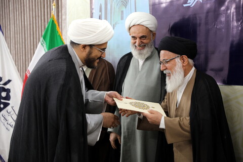 تصاویر/آیین افتتاحیه یازدهمین سال آموزشی مرکز تخصصی معارف اهل‌بیت علیهم‌السلام