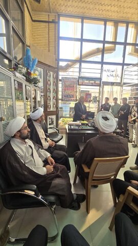 تصاویر/ تجدید میثاق طلاب مدرسه علمیه ابراهیمیه کرمان با شهدا