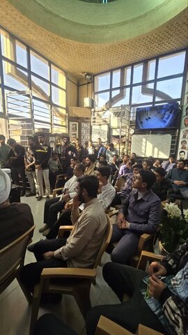 تصاویر/ تجدید میثاق طلاب مدرسه علمیه ابراهیمیه کرمان با شهدا