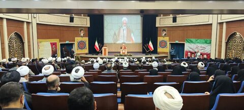 حوزہ علمیہ خواہران تمدنی سطح پر اسلامی نظریۂ زن کی نمائندہ ہے: آیت اللہ اعرافی