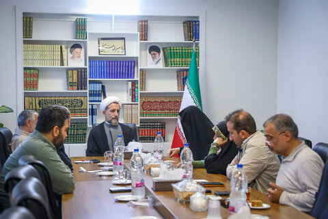 تصاویر / دیدار اعضای شورای شهر قزوین با امام جمعه قزوین