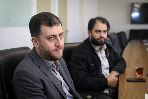 تصاویر / دیدار مدیر حوزه هنری استان با نماینده ولی فقیه در استان قزوین