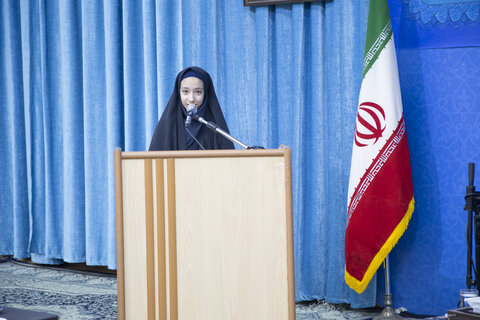 تصاویر/ دیدار مسئول و کارکنان کانون پرورش فکری کودکان استان یزد با آیت الله ناصری به مناسبت هفته ملی کودک