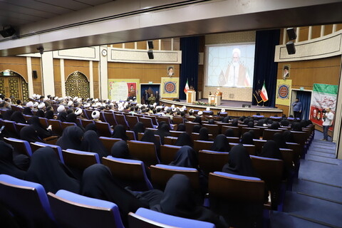 تصاویر/ آیین تکریم و معارفه مدیر حوزه‌های علمیه خواهران