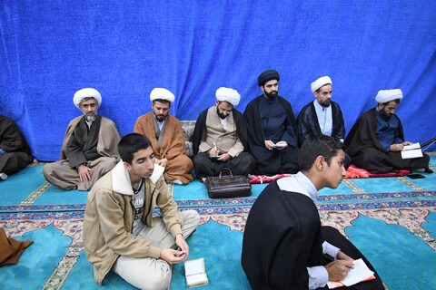 جلسه اخلاق طلاب مدرسه علمیه امام خامنه‌ای ارومیه
