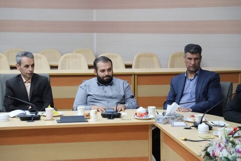 عکس | امضای تفاهم‌نامه توسعه فرهنگ نماز در مدارس آذربایجان‌شرقی