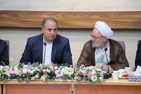 عکس | امضای تفاهم‌نامه توسعه فرهنگ نماز در مدارس آذربایجان‌شرقی