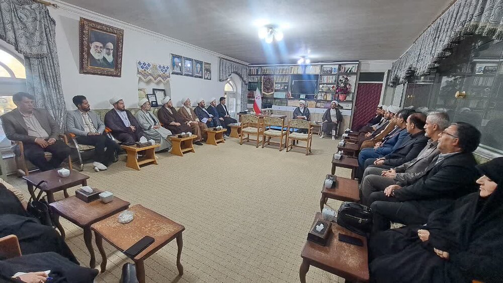 جلسه توجیهی حوزه ناب معارف اسلامی در میاندوآب + تصاویر