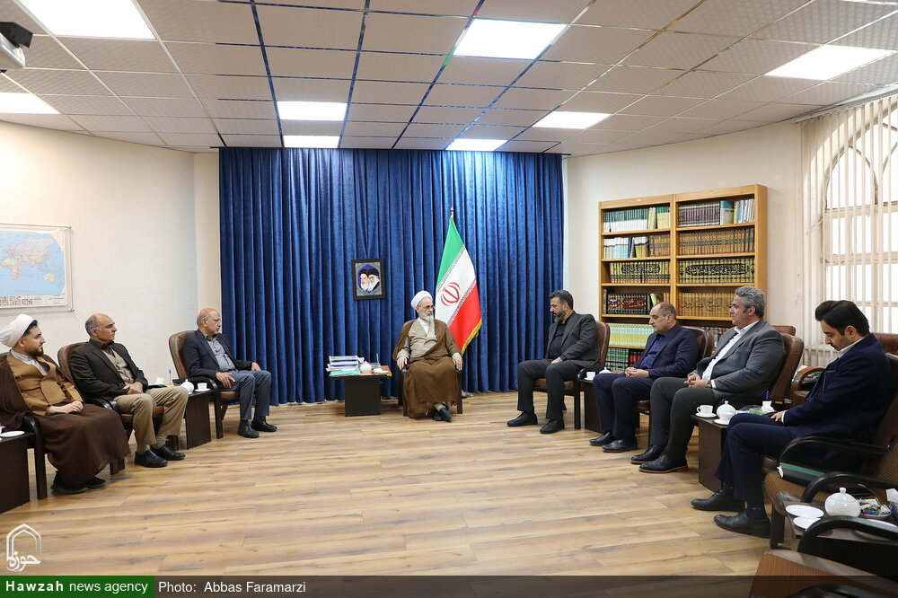 قدرت ایران در اتکا به توان داخلی است / مردم را به مشارکت فراگیر اقتصادی دعوت کنیم