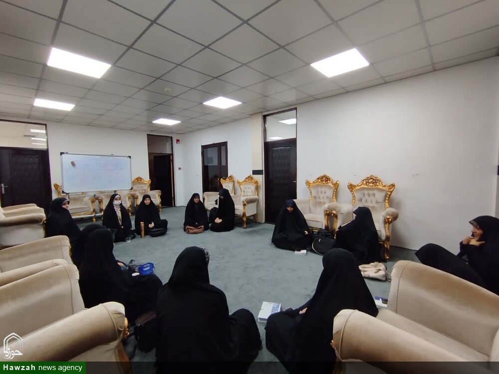 برگزاری نشست تهذیبی در مدرسه علمیه الزهرا(س) اهواز + عکس
