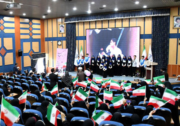 طلاب مدرسه علمیه فاطمه الزهرا(س) خوسف در رویداد دختران حاج قاسم درخشیدند