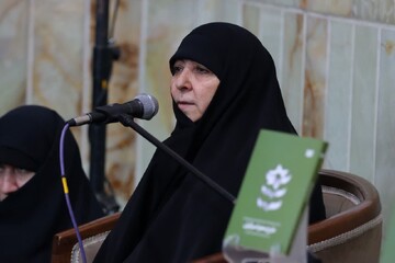 رونمایی از کتاب «طرح محو اسرائیل» / همسر شهید ایزدی: حاج رمضان مجاهدی قرآنی و ذوب در ولایت بود