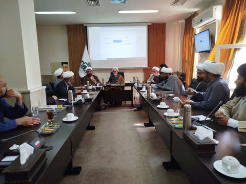 تصاویر / جلسه شورای تهذیب استان با حضور مدیر حوزه علمیه قزوین