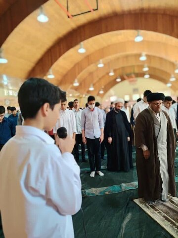 تصاویر/ کارگاه «تبلیغ نوین نماز» در دبیرستان ماندگار البرز