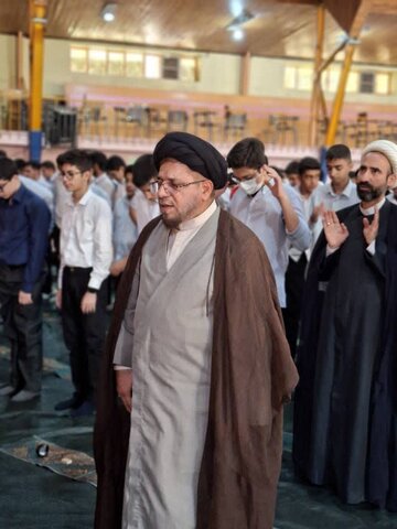 تصاویر/ کارگاه «تبلیغ نوین نماز» در دبیرستان ماندگار البرز