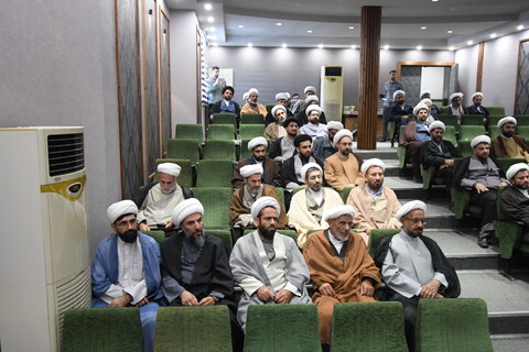 تصاویر/ نشست تبیینی توجیهی ائمه جماعات دستگاه های اجرایی آذربایجان غربی