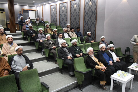 تصاویر/ نشست تبیینی توجیهی ائمه جماعات دستگاه های اجرایی آذربایجان غربی