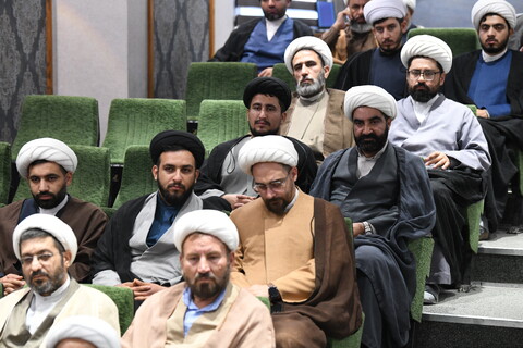 تصاویر/ نشست تبیینی توجیهی ائمه جماعات دستگاه های اجرایی آذربایجان غربی