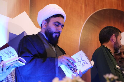 تصاویر/ رونمایی از دو کتاب دفاع مقدس در کرمان