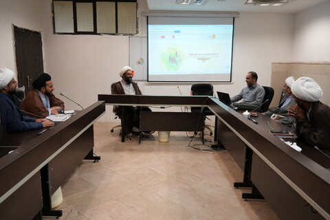 تصاویر / جلسه معاونین تهذیب حوزه علمیه یزد با معاون تهذیب حوزه‌های علمیه