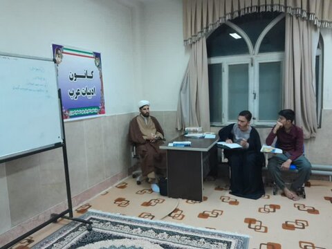 تصاویر/ برگزاری کانون های علمی در مدرسه علمیه امام باقر (ع) شهرستان کامیاران