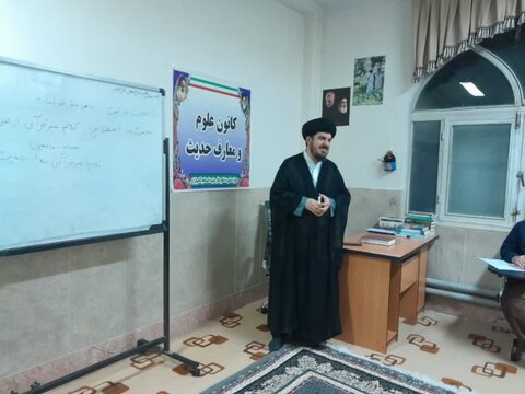 تصاویر/ برگزاری کانون های علمی در مدرسه علمیه امام باقر (ع) شهرستان کامیاران