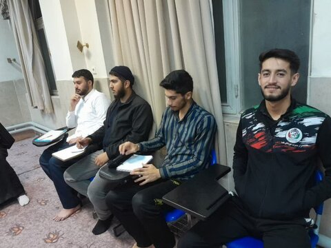 تصاویر/ برگزاری کانون های علمی در مدرسه علمیه امام باقر (ع) شهرستان کامیاران