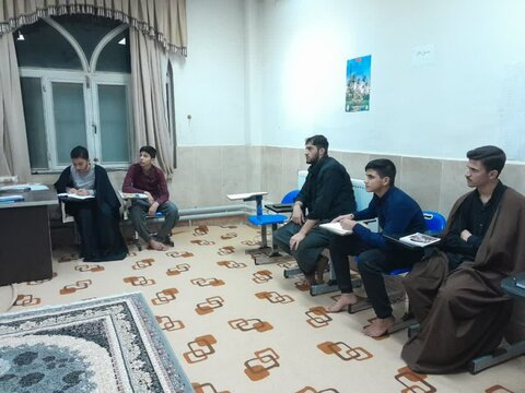 تصاویر/ برگزاری کانون های علمی در مدرسه علمیه امام باقر (ع) شهرستان کامیاران