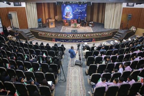 تصاویر/ آيين افتتاحيه سی و چهارمین دوره «درس‌هايي از قرآن» کشور به میزبانی استان سمنان