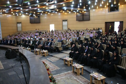 تصاویر/ آيين افتتاحيه سی و چهارمین دوره «درس‌هايي از قرآن» کشور به میزبانی استان سمنان