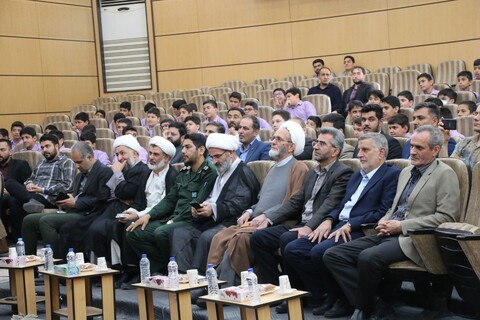 تصاویر/ آيين افتتاحيه سی و چهارمین دوره «درس‌هايي از قرآن» کشور به میزبانی استان سمنان