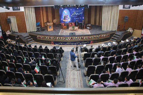 تصاویر/ آيين افتتاحيه سی و چهارمین دوره «درس‌هايي از قرآن» کشور به میزبانی استان سمنان