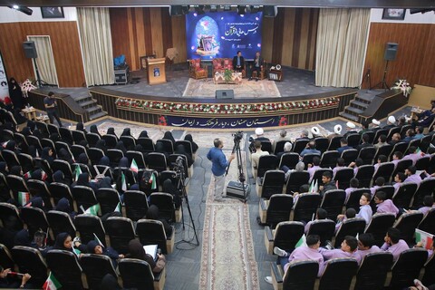 تصاویر/ آيين افتتاحيه سی و چهارمین دوره «درس‌هايي از قرآن» کشور به میزبانی استان سمنان