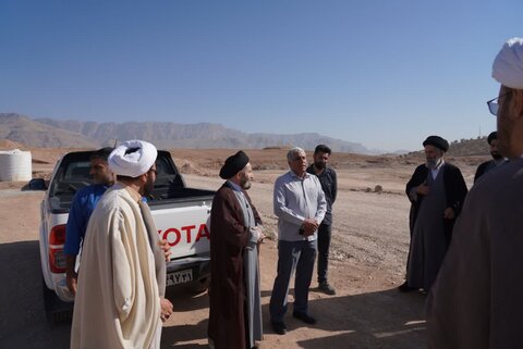 بازدید نماینده ولی‌فقیه در لرستان و جمعی از حوزویان استان از مجتمع کشت و صنعت و گردشگری فارمرز