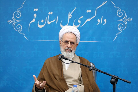 تصاویر/ بازدید آیت الله اعرافی از دادگستری کل استان قم