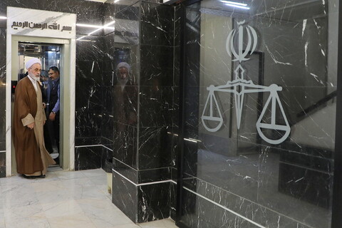 تصاویر/ بازدید آیت الله اعرافی از دادگستری کل استان قم