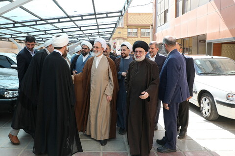 تصاویر/ بازدید آیت الله اعرافی از دادگستری کل استان قم