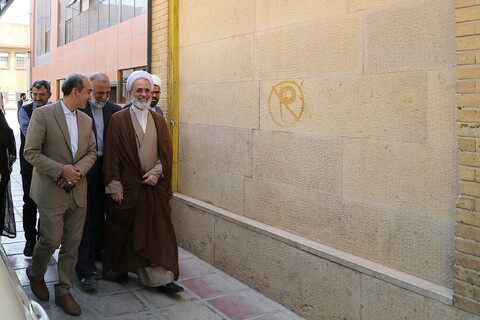 تصاویر/ بازدید آیت الله اعرافی از دادگستری کل استان قم