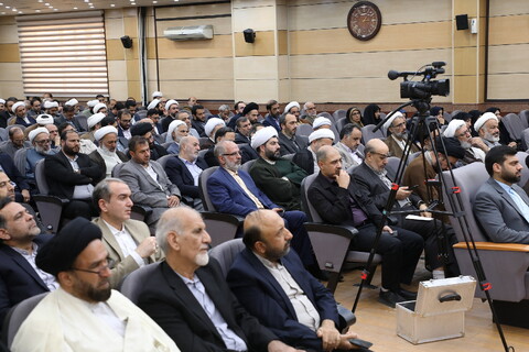 تصاویر/ بازدید آیت الله اعرافی از دادگستری کل استان قم