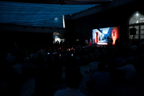 عکس/ آیین تعویض پرچم گنبد حرم مطهر حضرت موسی مبرقع(ع)