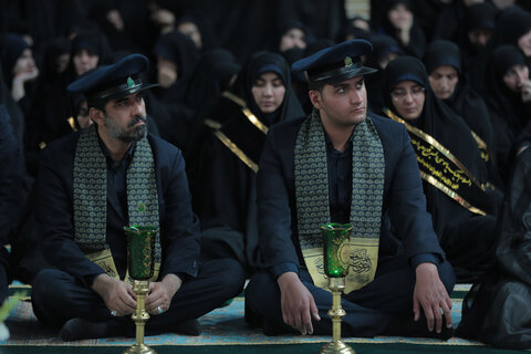 عکس/ آیین تعویض پرچم گنبد حرم مطهر حضرت موسی مبرقع(ع)