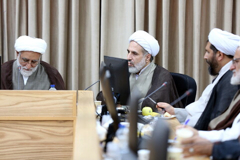 تصاویر/ جلسه هم اندیشی مدیران مدارس استان قم