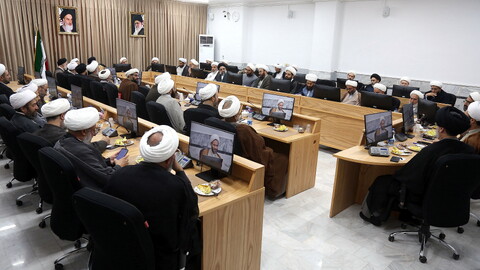 تصاویر/ جلسه هم اندیشی مدیران مدارس استان قم