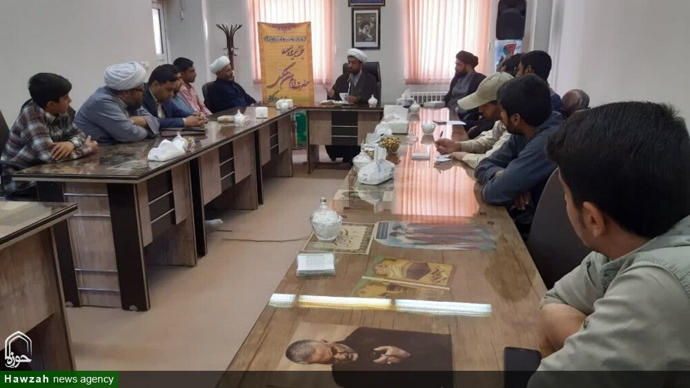 معاون تهذیب حوزه علمیه اصفهان در مدرسه علمیه آیت‌ الله نائینی (ره) حضور یافت.