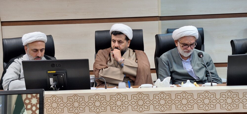 نشست هم اندیشی