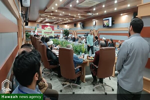 نشست علمی «زیست اخلاقی در اسلام و مسیحیت» در قم برگزار شد نشست علمی «زیست اخلاقی در اسلام و مسیحیت» در قم برگزار شد