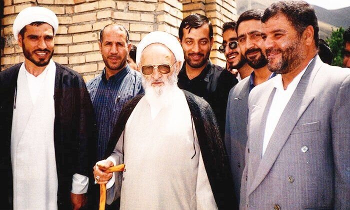 Kajian Akhlak | Saudaraku! Manusia Bukan Sekadar Hewan Nathiq (Berakal)