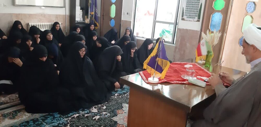 جلسه اخلاق مدرسه علمیه الزهرا(س) ماهان